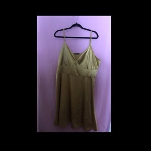 Shein Gold Satin Cami Dress 4XL (20)